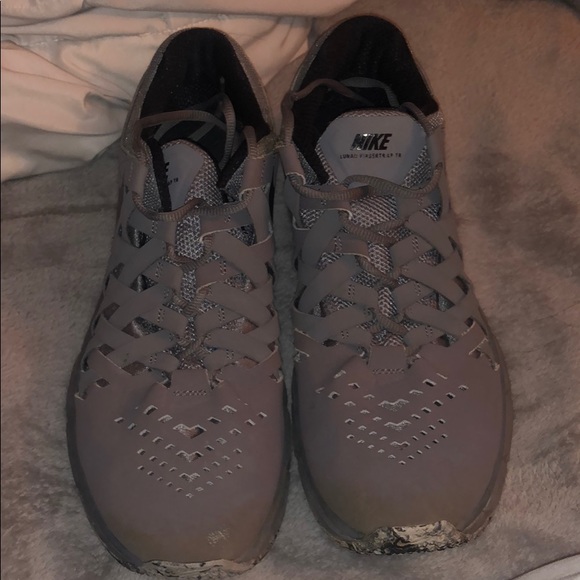nike shoes lunar fingertrap